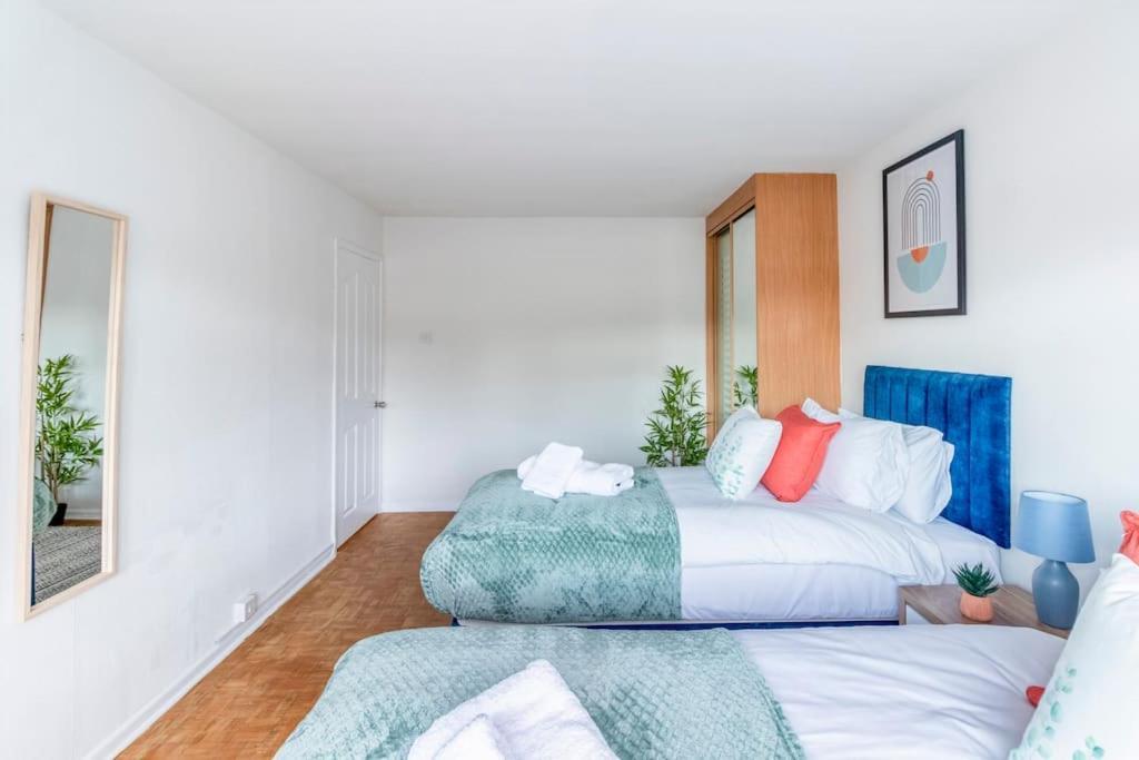 Beautiful Sea View 2 Bedroom Sleeps 6-Free Parking Bornemouth Extérieur photo